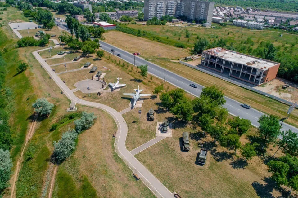 Прогулка в парке-музее «Патриот» — Экскурсии и прогулки, Энгельс