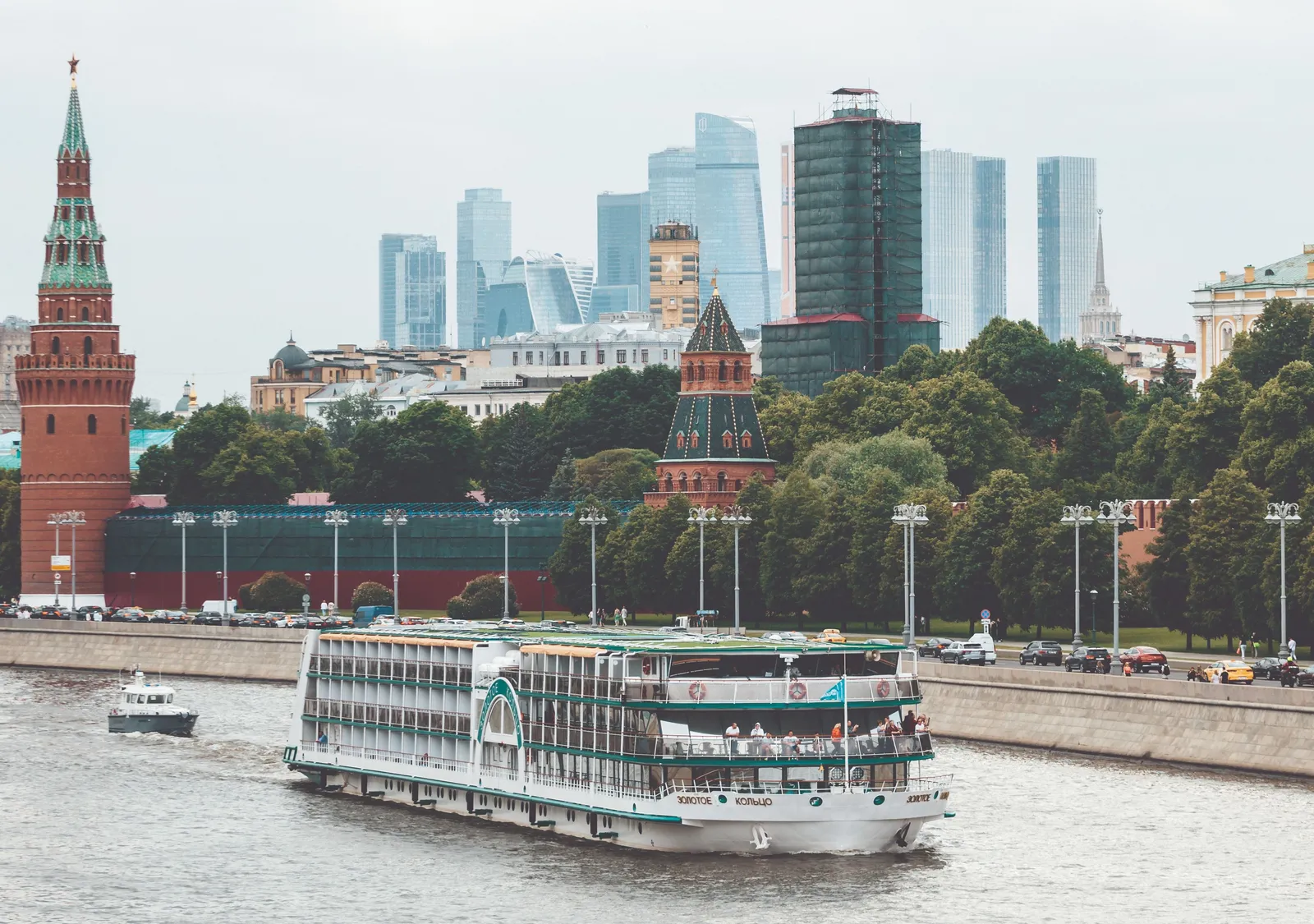 Речной круиз «Московская кругосветка» на теплоходе «Золотое кольцо» со стоянкой у Московского Кремля — Экскурсии и прогулки, Нижний Новгород