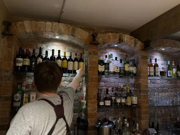 Ресторан Budweis Bar