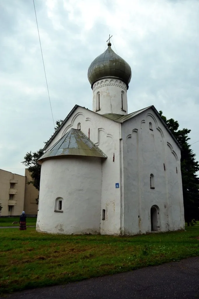 Церковь Двенадцати Апостолов на Пропастех, фото 2