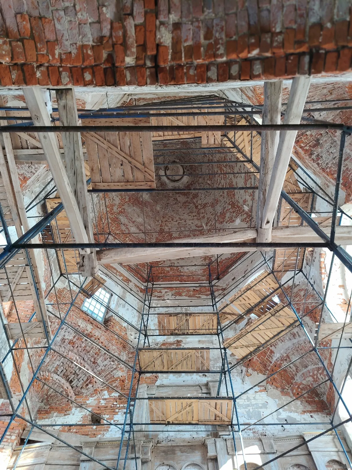 Церковь Тихвинской иконы Божией Матери, фото 2