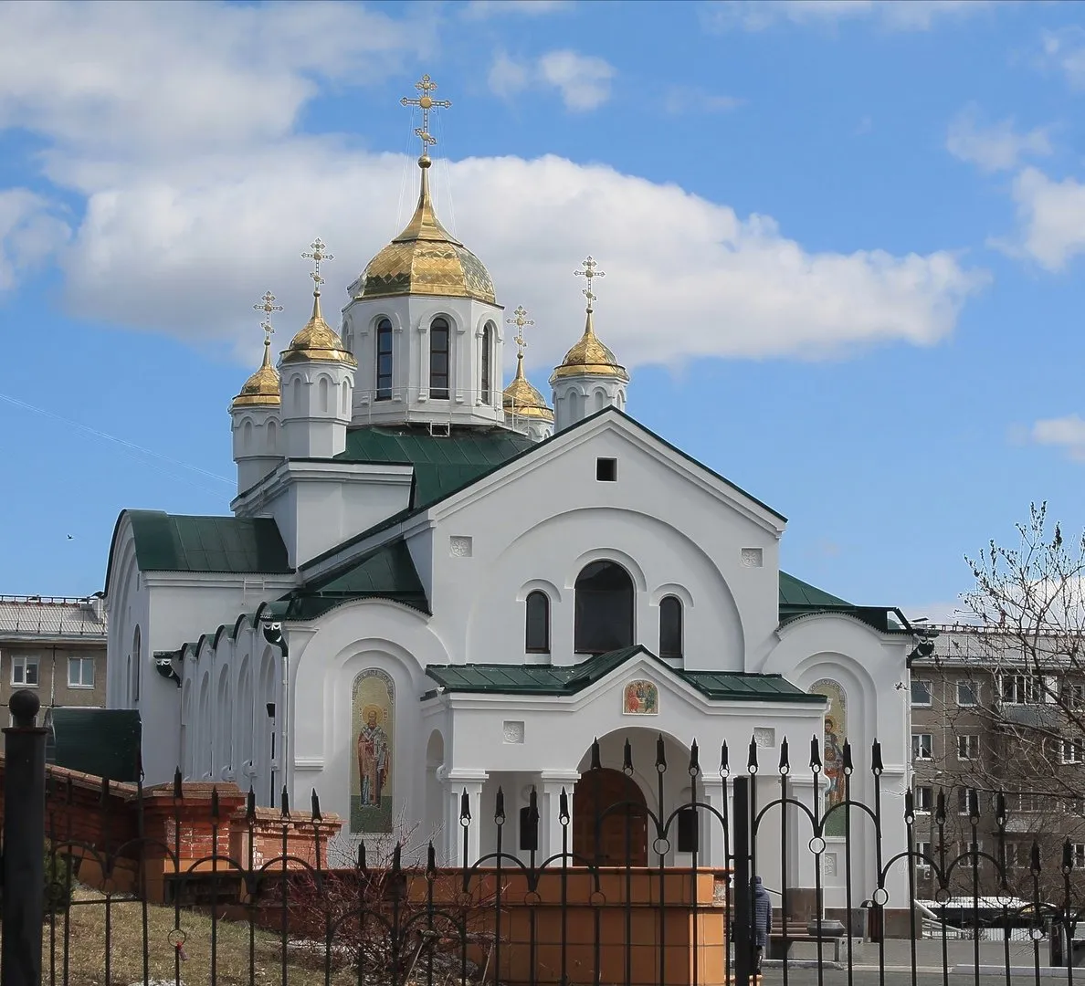 Храм Феодора Тирона