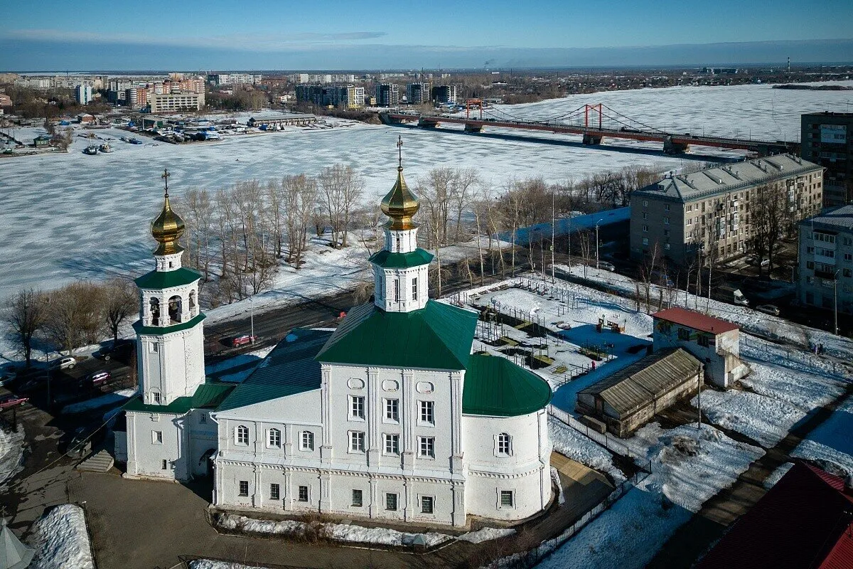 Храм Троицы Живоначальной (Свято-Троицкий храм), фото 2