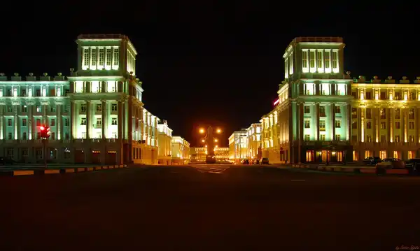 Октябрьская площадь
