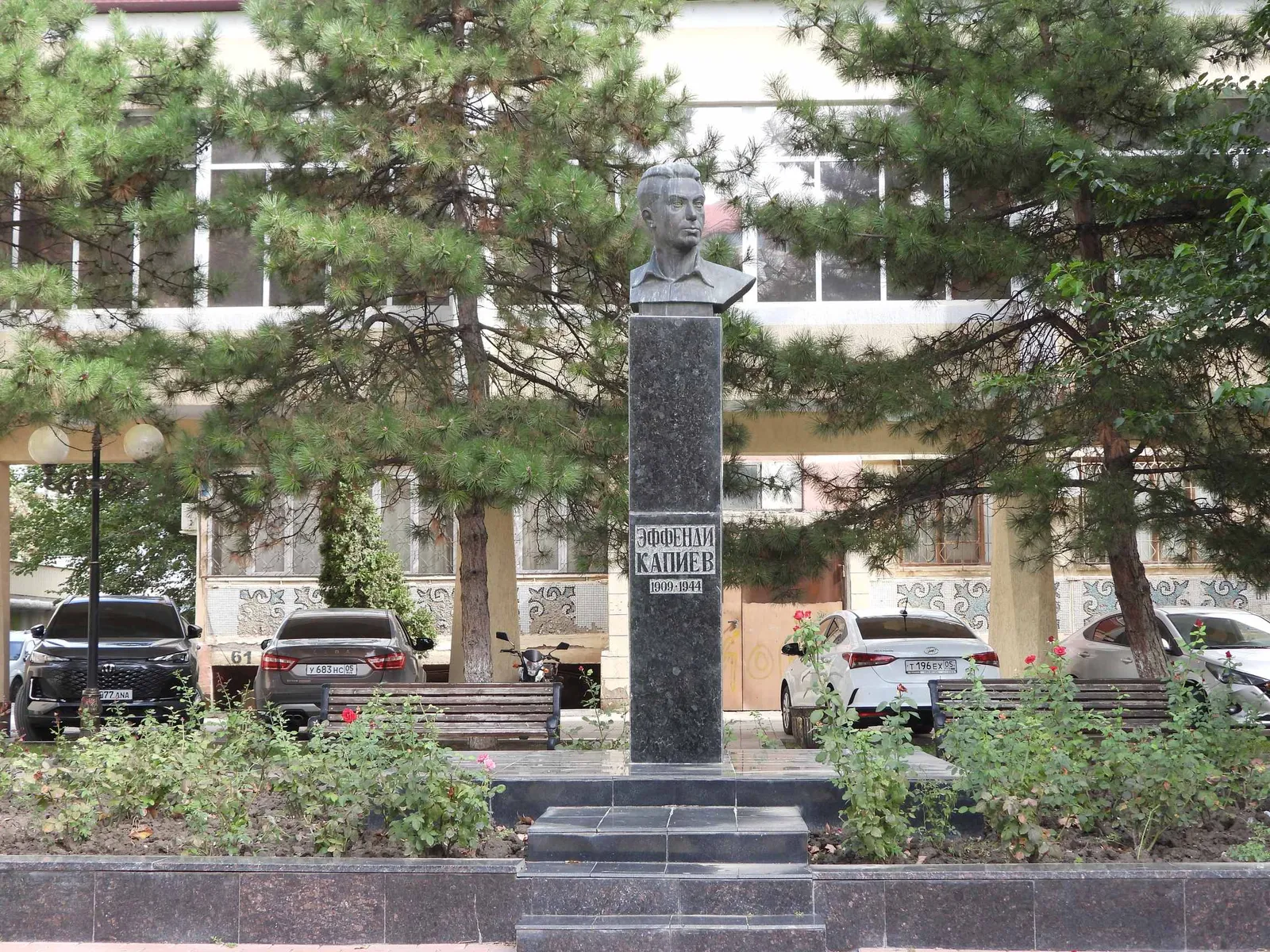 Сквер имени Эфенди Капиева