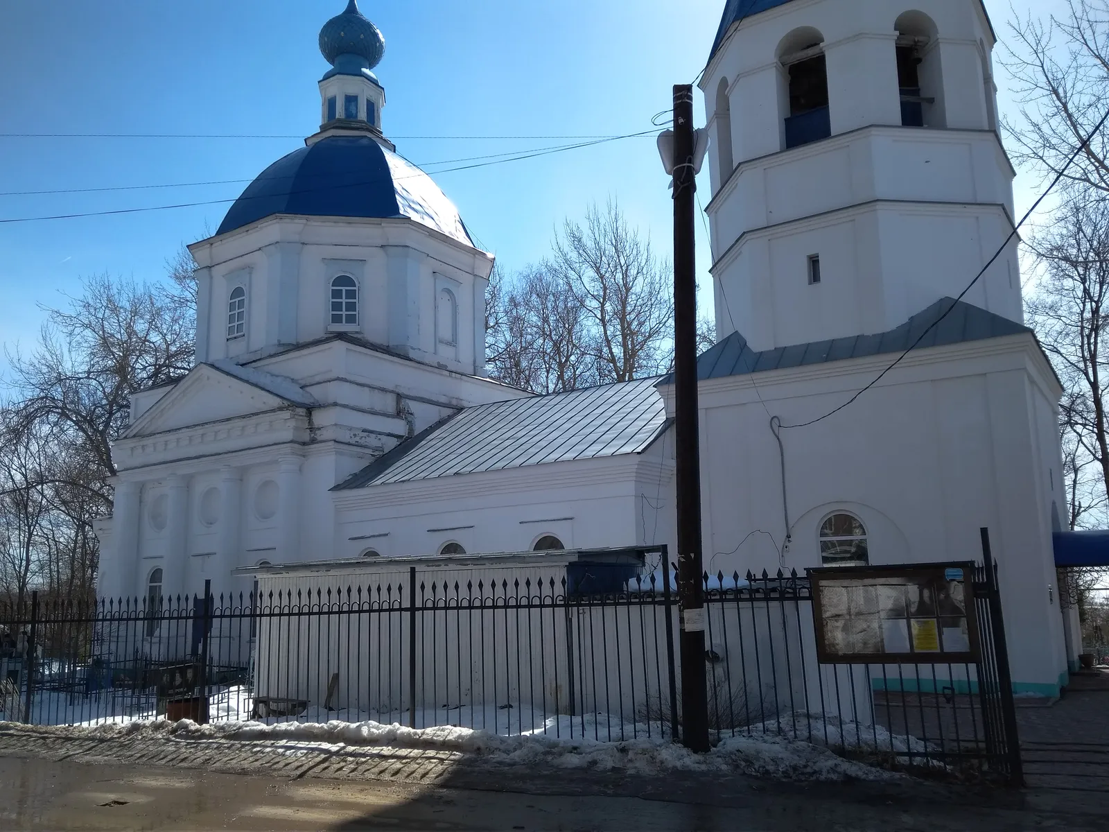 Церковь Казанской иконы Божией Матери в Ближнем Константиново