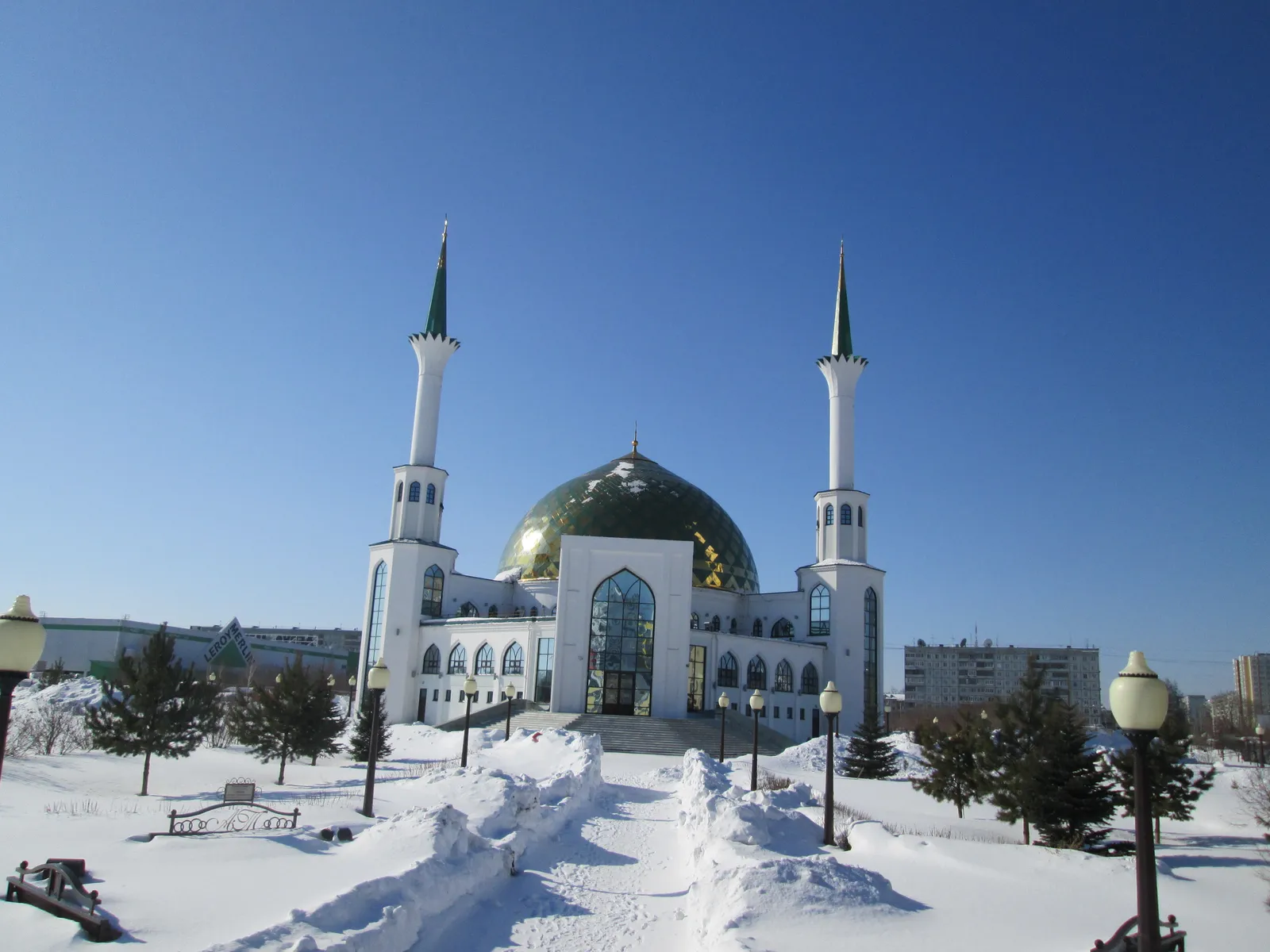 Мунира