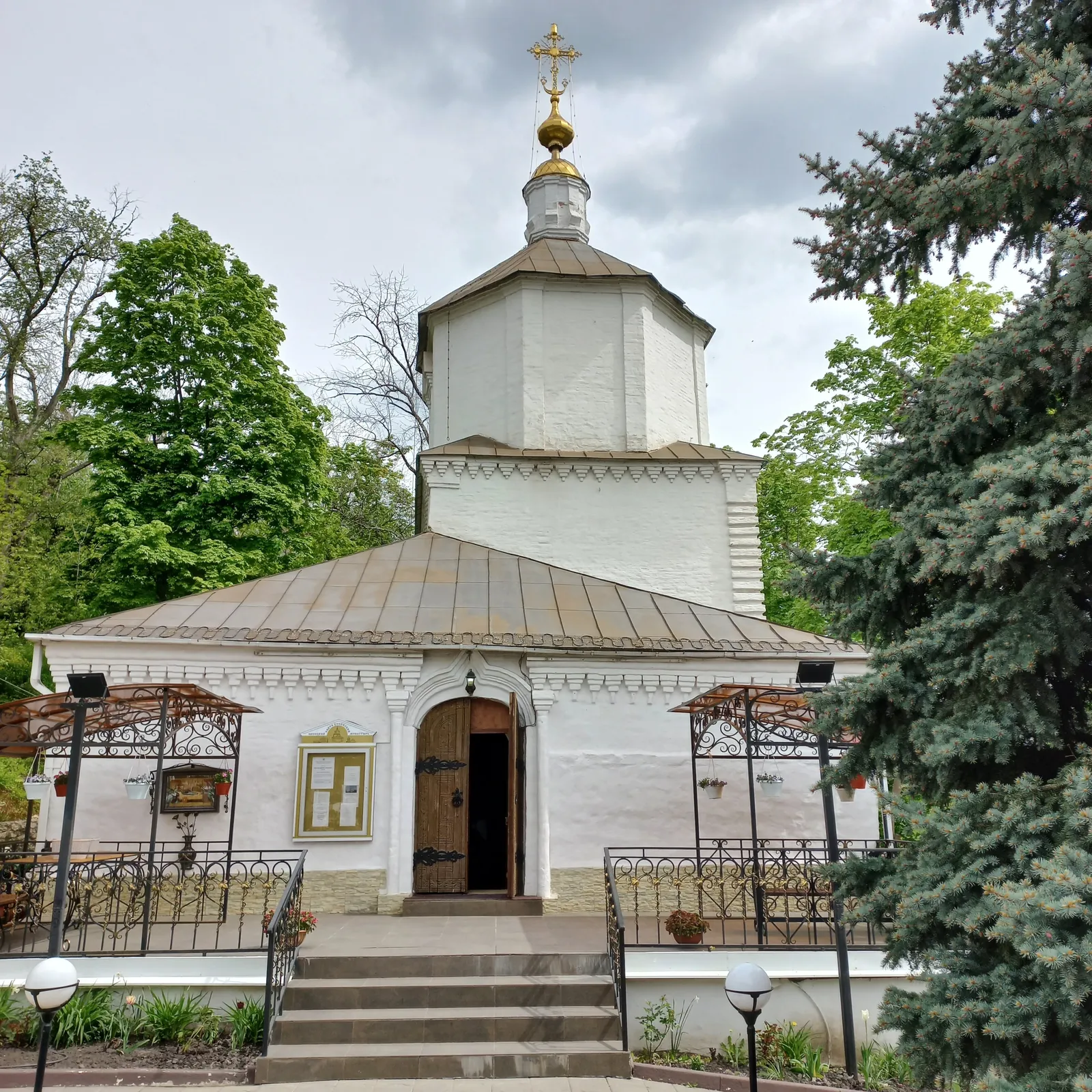 Свято-Успенский Липецкий монастырь