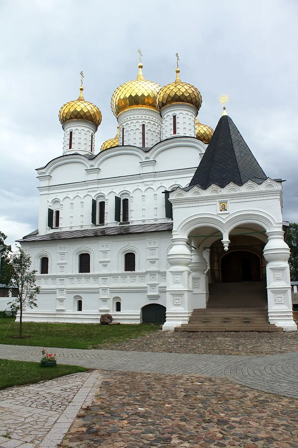Собор Троицы Живоначальной