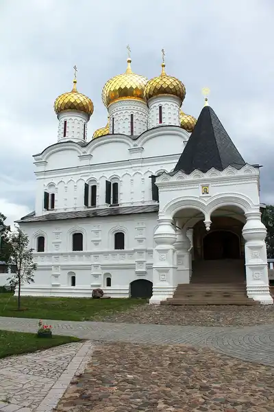 Собор Троицы Живоначальной