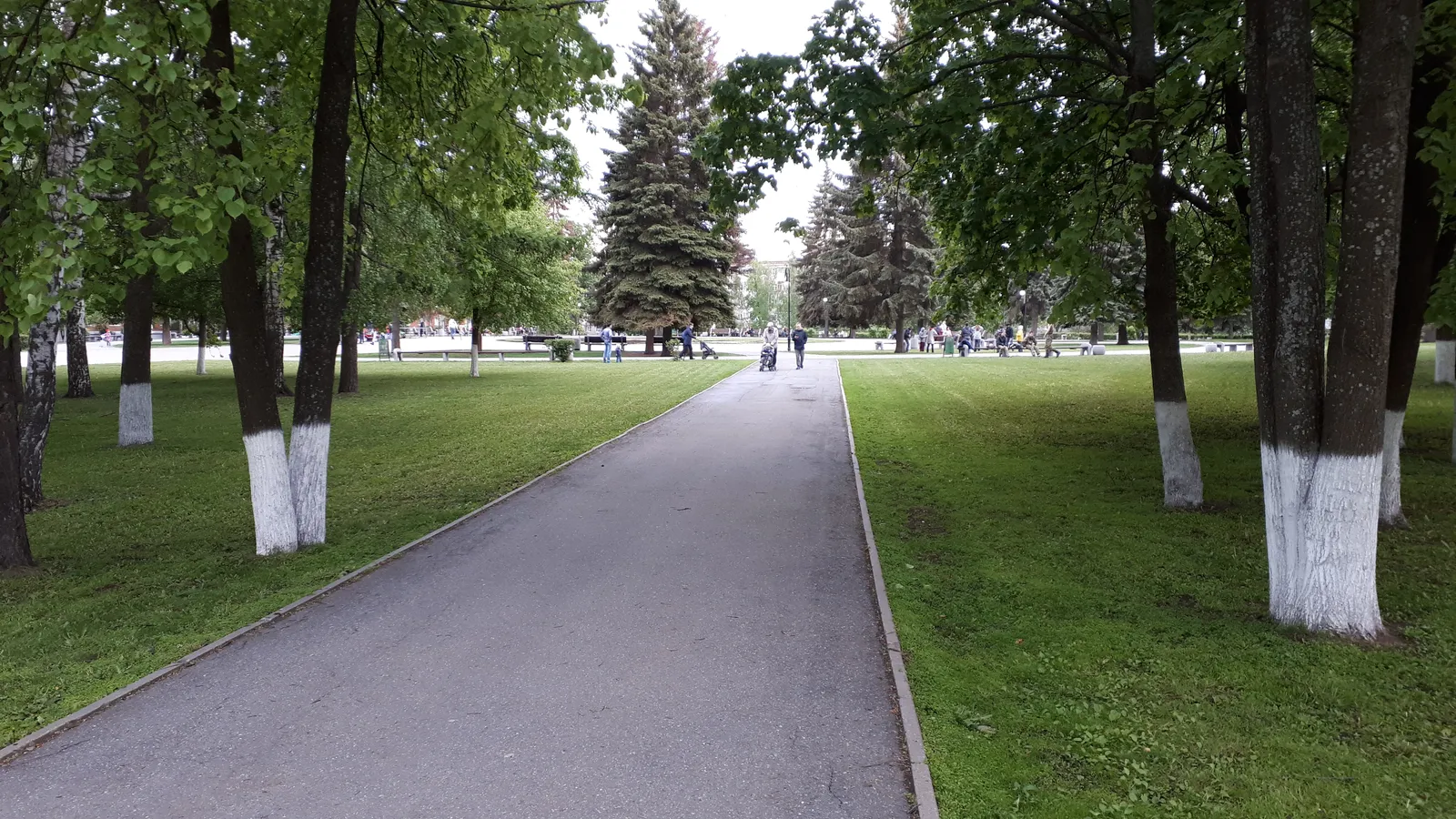 Карлутская площадь