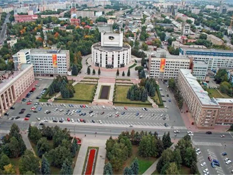 Театральная площадь