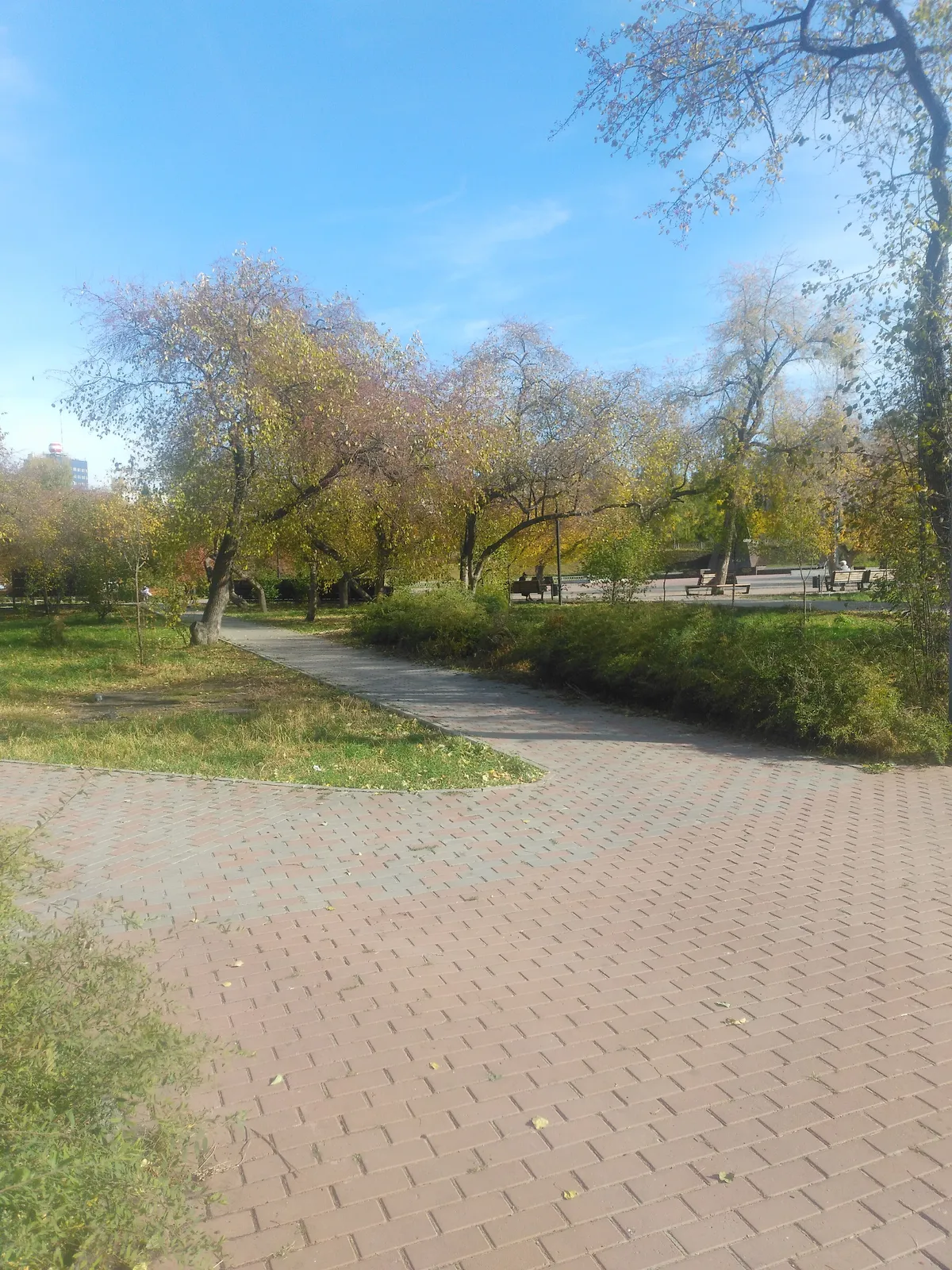 Площадь Обороны