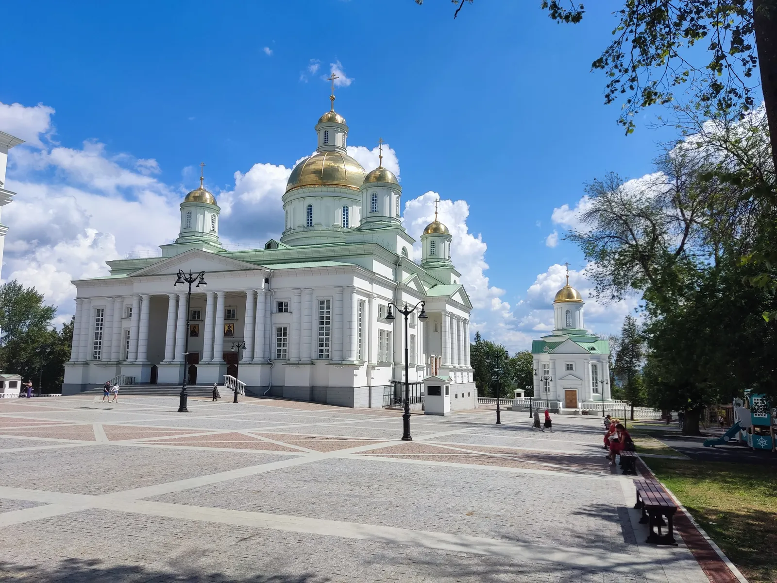 Соборная площадь