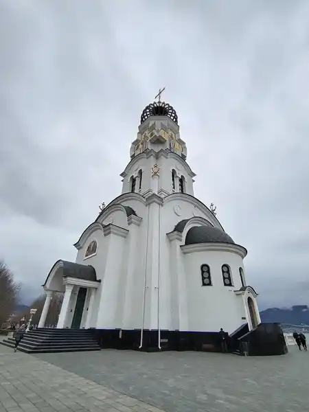 Храм благоверных князей Петра и Февронии