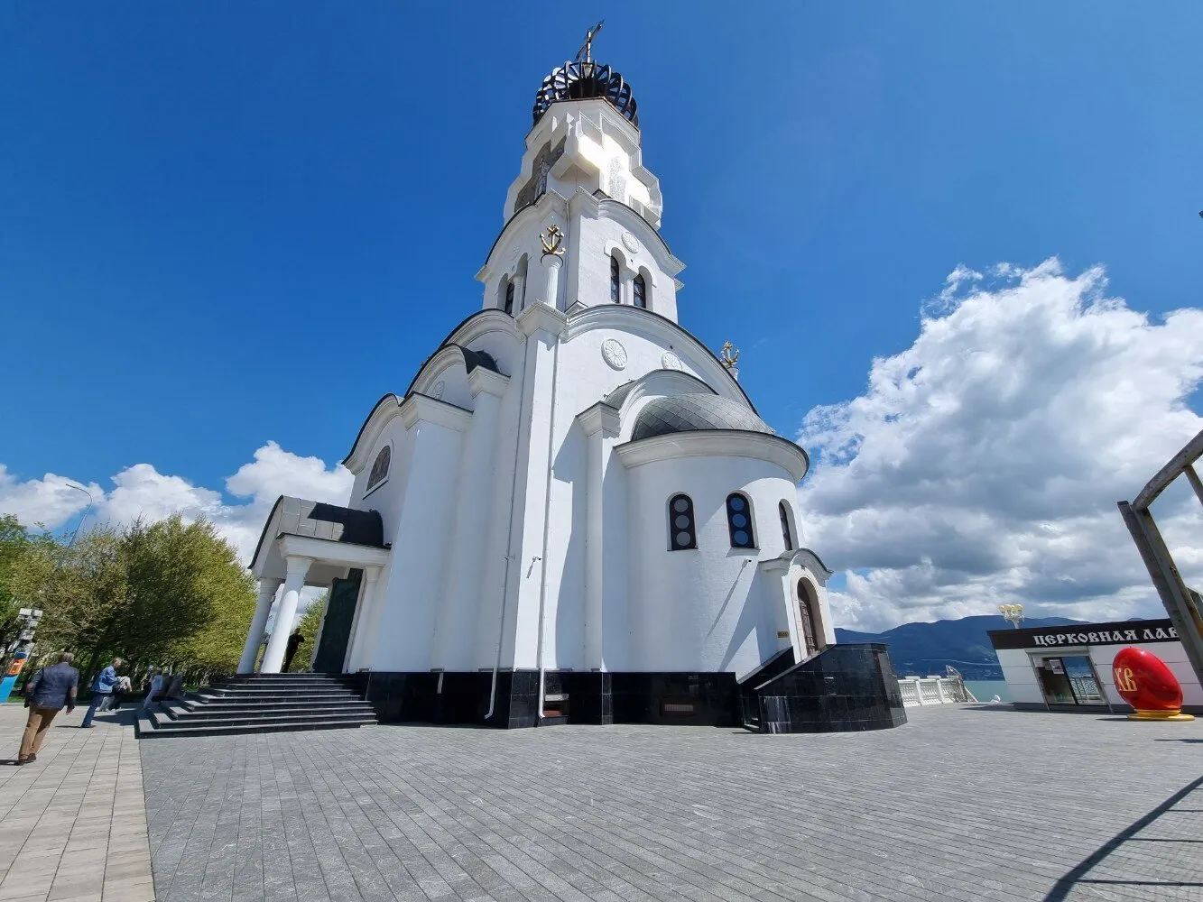 Храм благоверных князей Петра и Февронии, фото 2