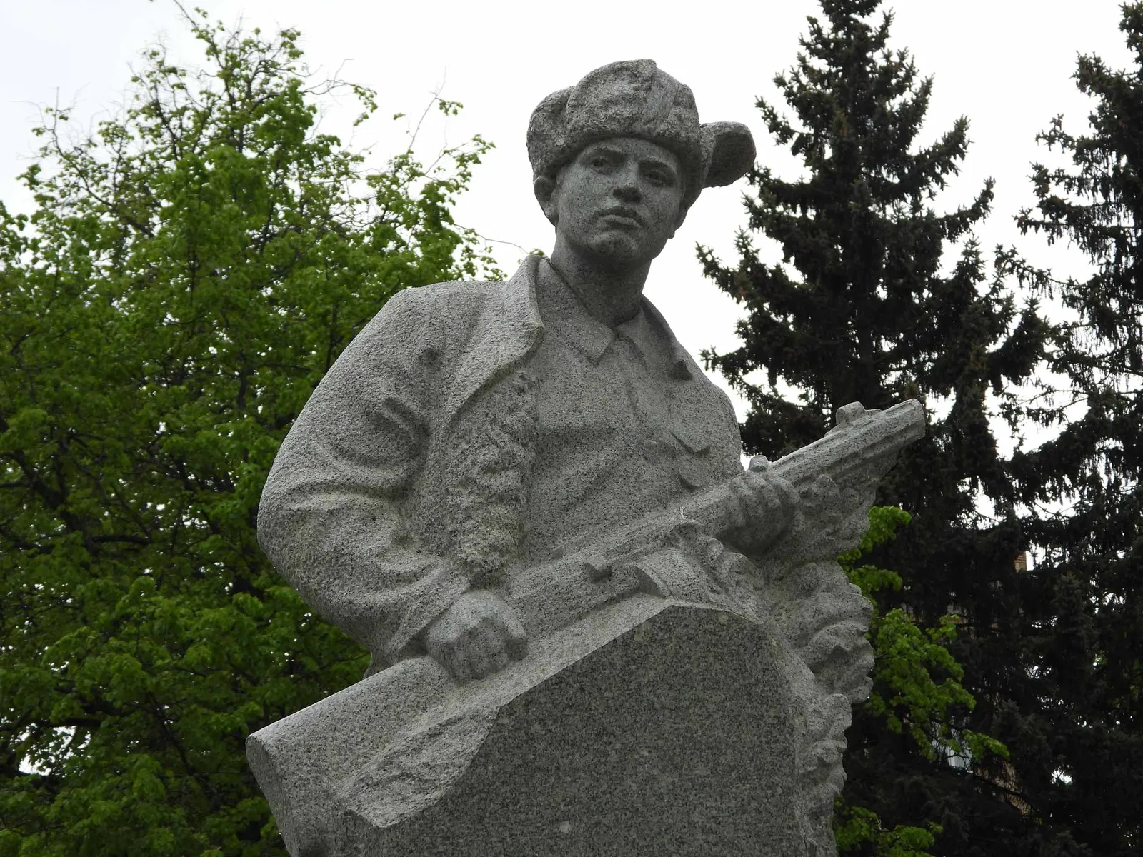 Сквер Лёни Голикова, фото 2
