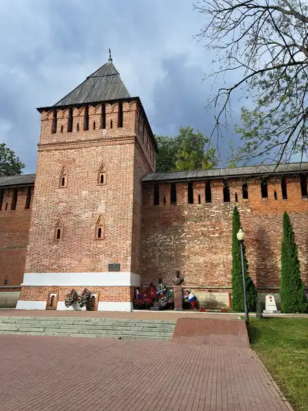 Сквер Памяти Героев