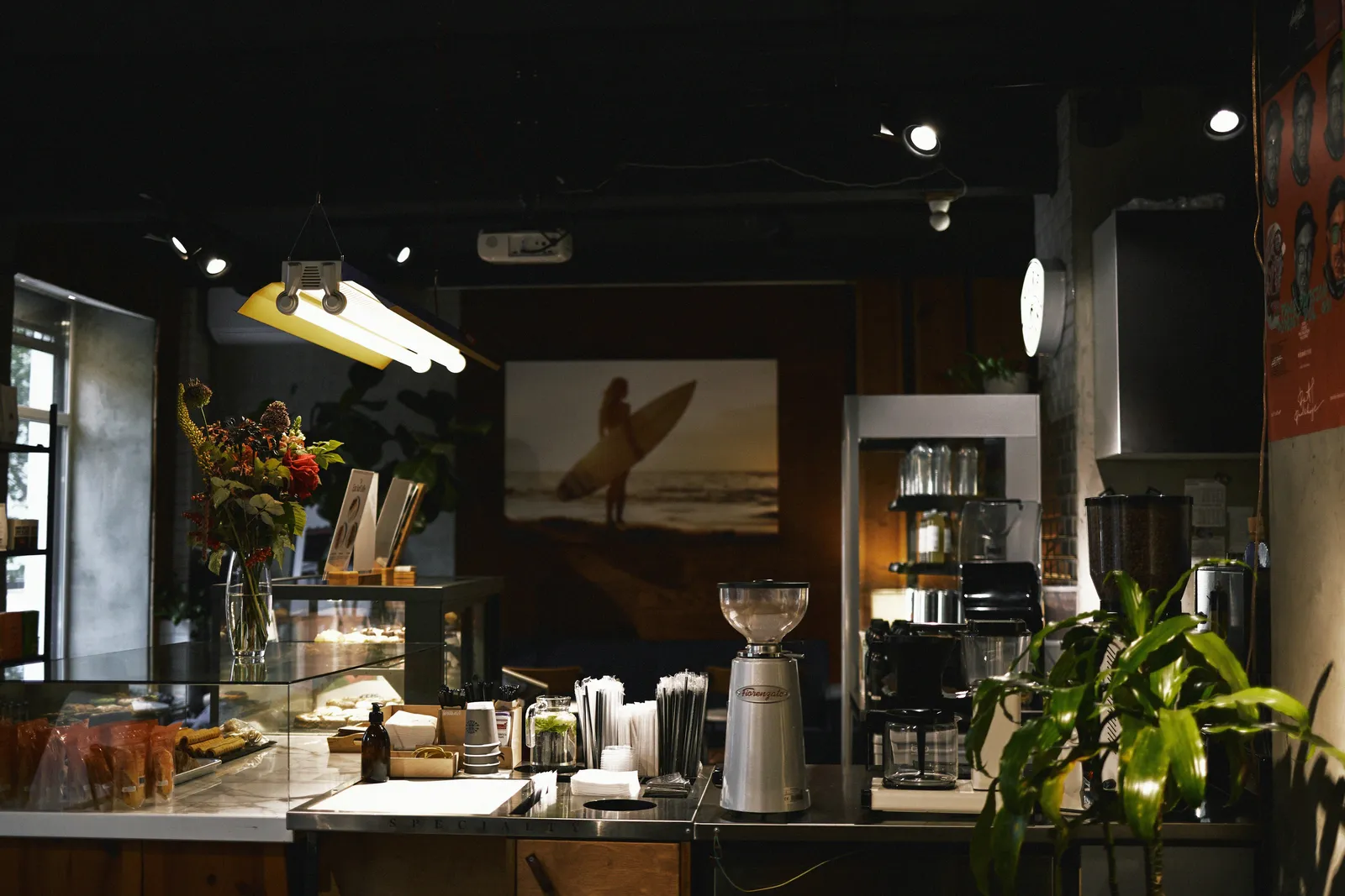 Кафе Surf Coffee