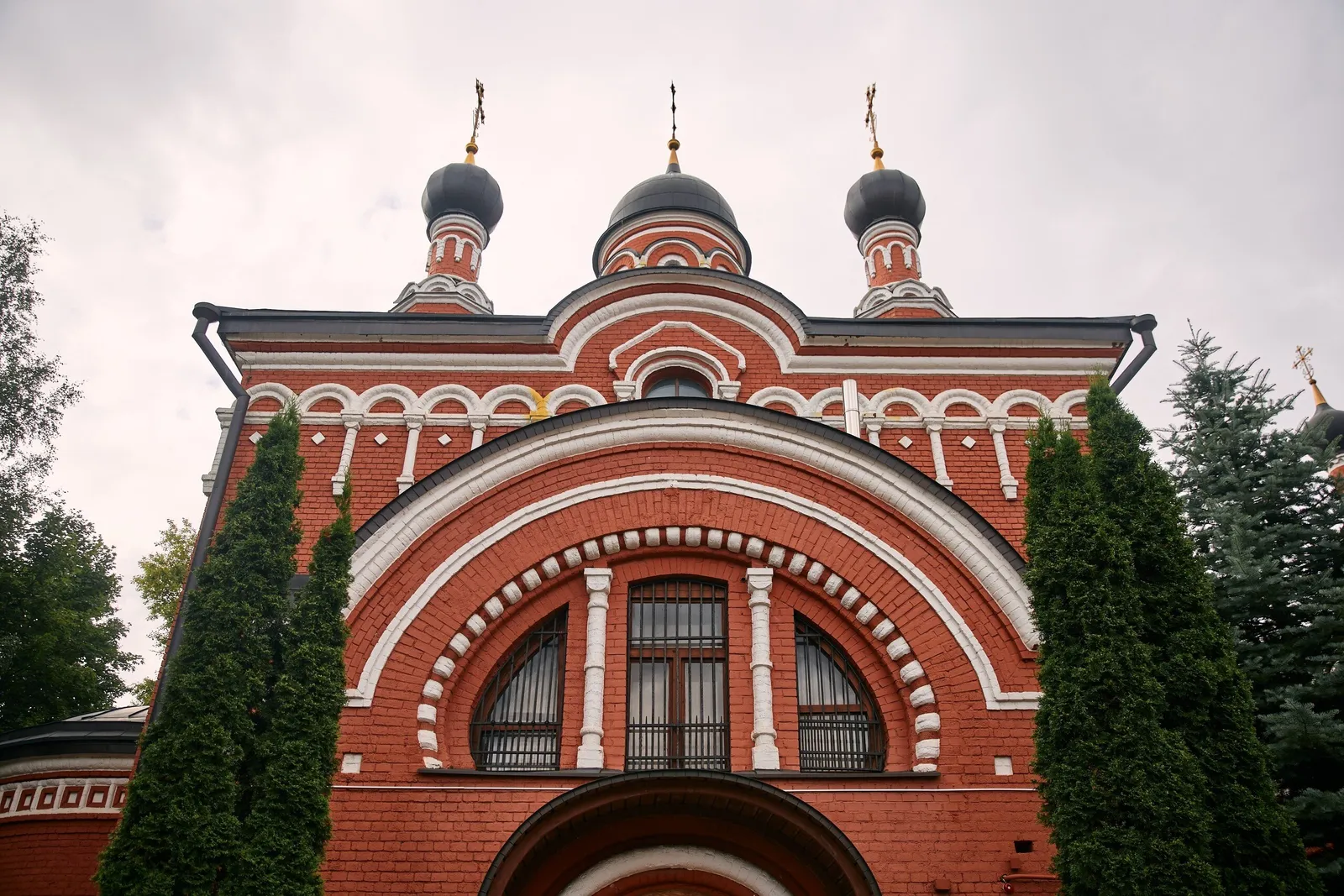 Церковь Святой Троицы в Сходне