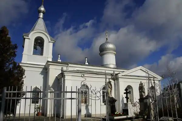 Храм Всех Святых