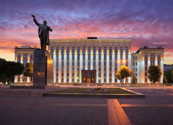 Площадь Ленина