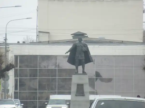 Площадь Владимира Храброго