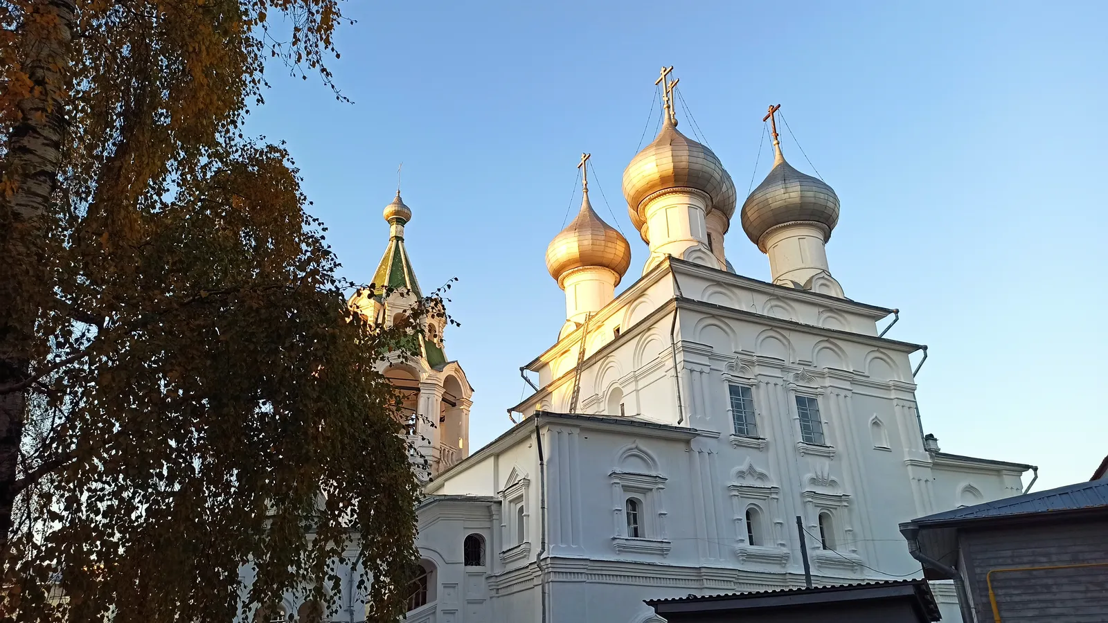 Храм святых равноапостольных Константина и Елены