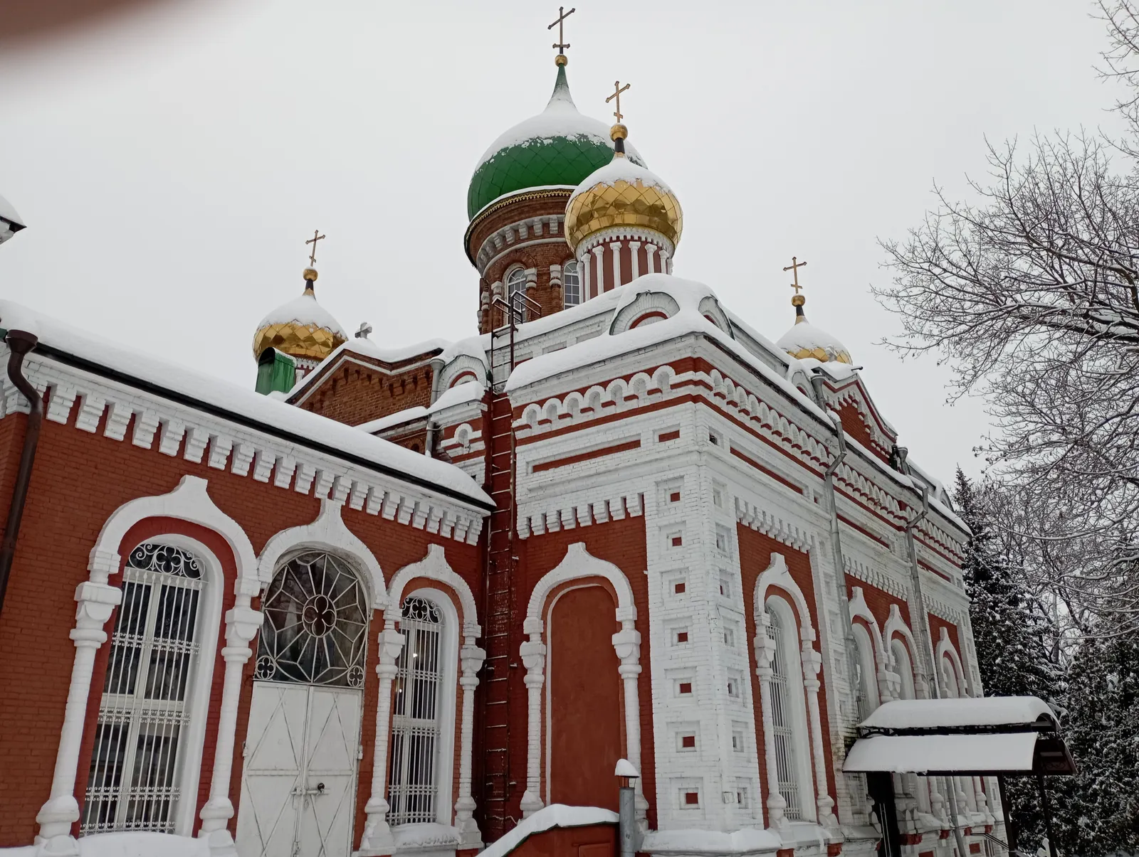 Храм Двенадцати Апостолов, фото 2