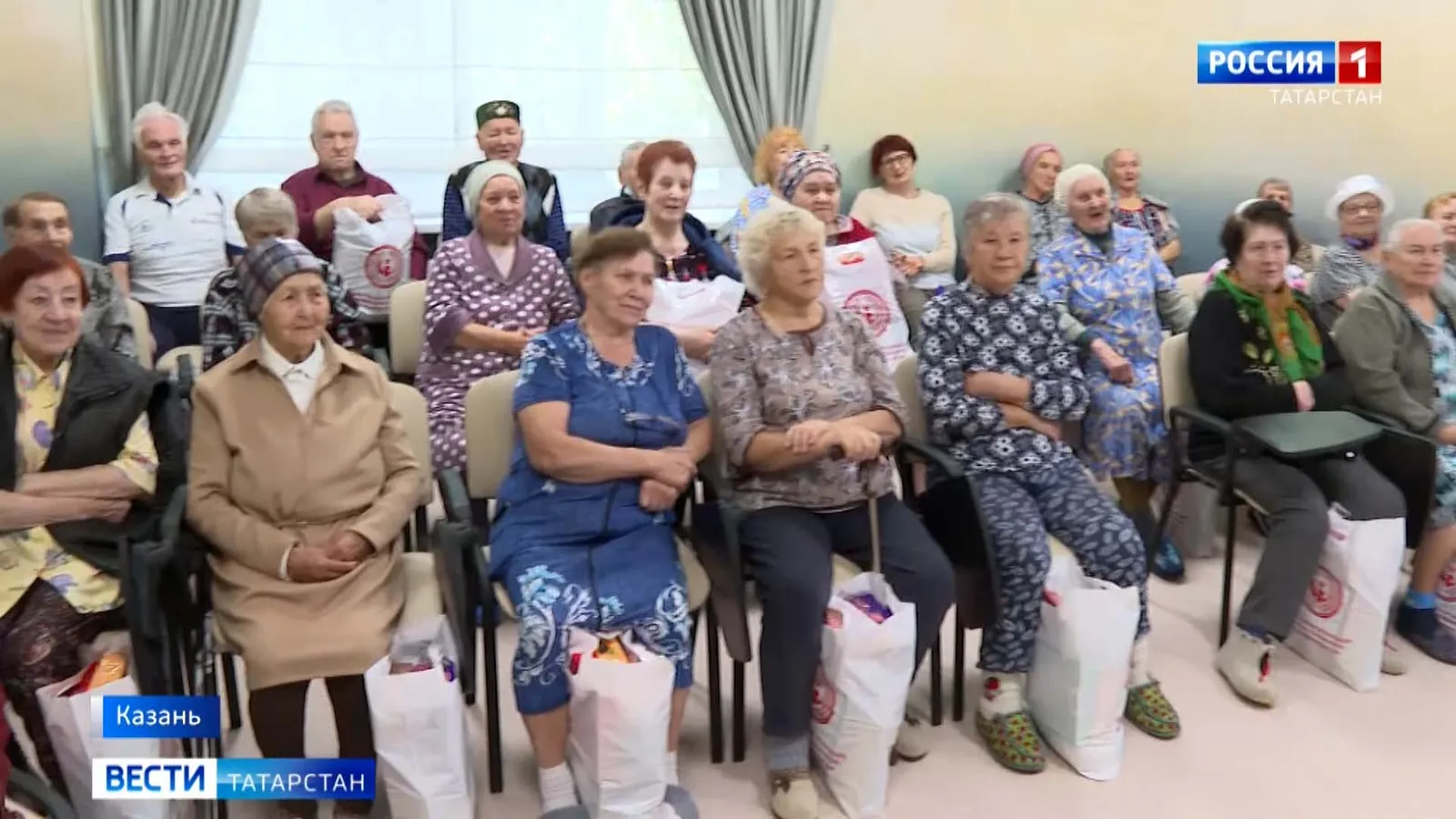 День пожилого человека в подростковых клубах Казани — Городские события, Казань