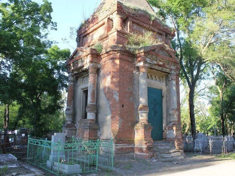 Экскурсия на Старое мемориальное кладбище Таганрога — Экскурсии и прогулки, Таганрог