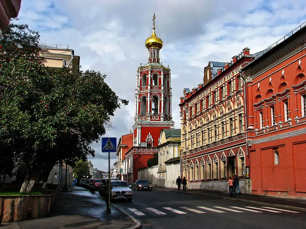 Бесплатная экскурсия «Петровка. Как Москва превратилась в столицу» — Экскурсии и прогулки, Москва