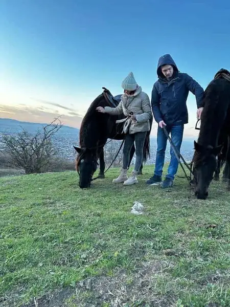 Экскурсия «Конная прогулка в пригороде Махачкалы на гору Тарки-Тау» — Экскурсии и прогулки, Махачкала