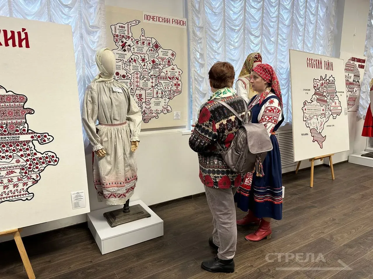 Выставка «Душа края в народных костюмах» — Выставки, Брянск