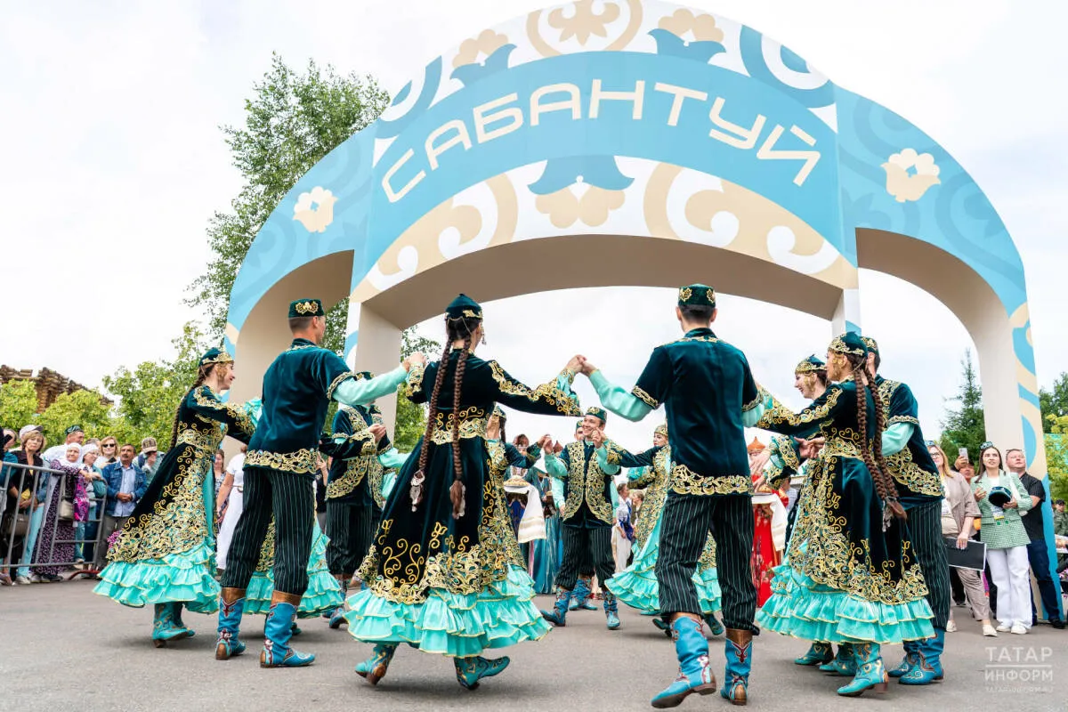 Фестиваль на татарском языке «Әдәби Фест» — Фестивали и ярмарки, Казань