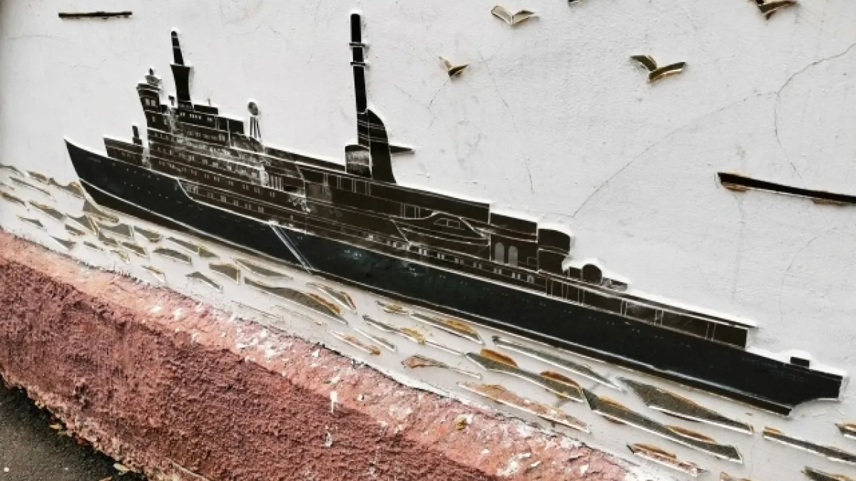 Пешеходная прогулка «Под парусом улиц: морская история Мурманска» — Экскурсии и прогулки, Мурманск