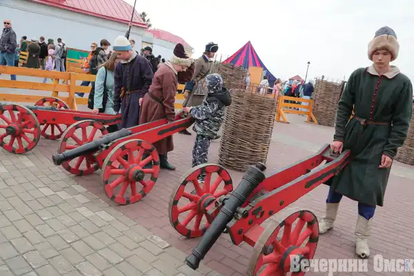 Гастроисторический фестиваль «Крепостные Осенины» — Фестивали и ярмарки, Омск