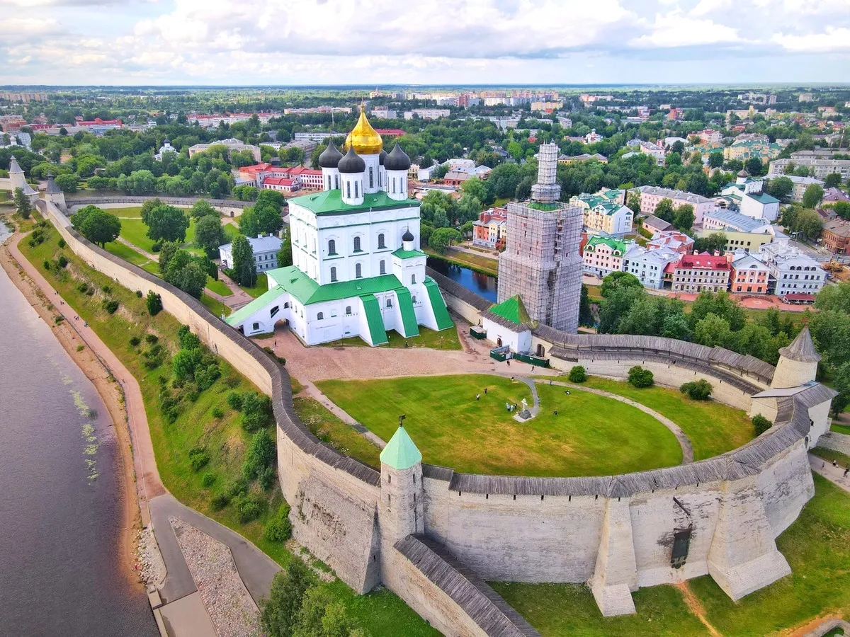 Экскурсия «Однодневная экскурсия Псков-Изборск-Печоры» — Экскурсии и прогулки, Санкт-Петербург