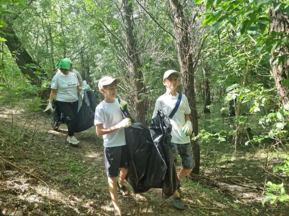 Субботник на Городском острове — Волонтёрство, Астрахань