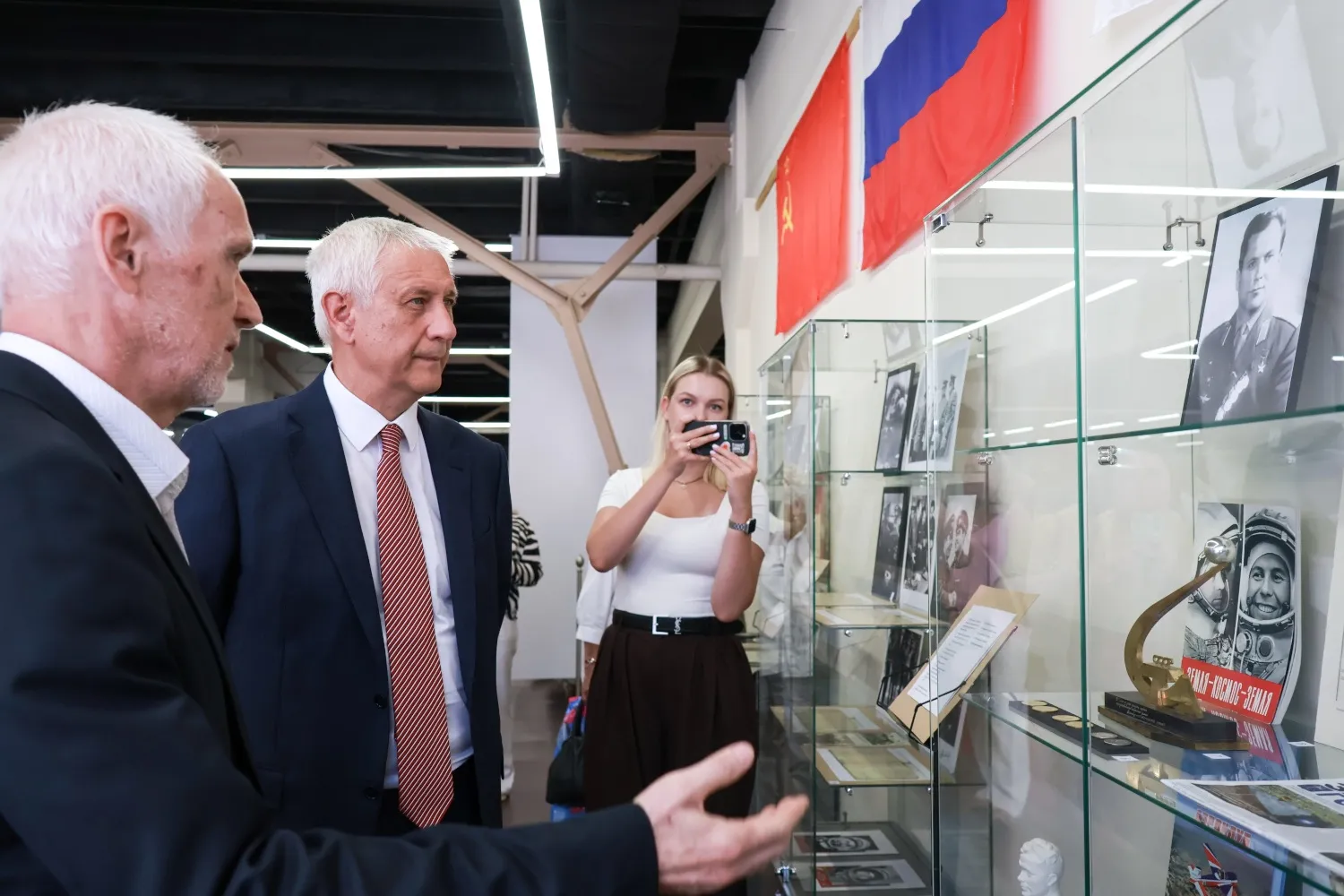 Экскурсия в Мемориальный кабинет космонавта Павла Поповича — Экскурсии и прогулки, Магнитогорск