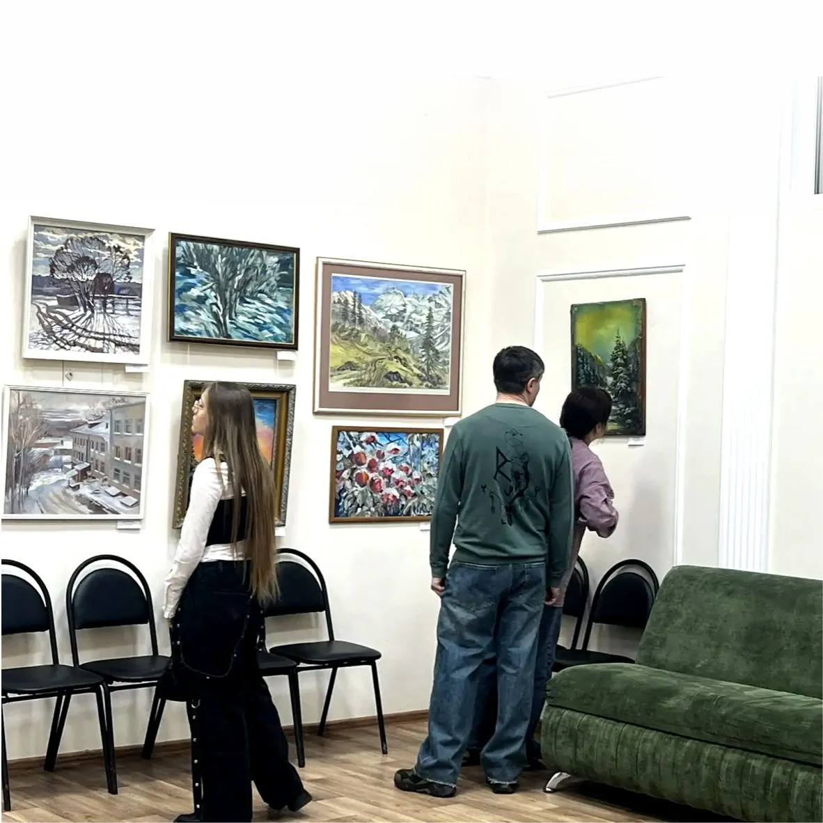 Экскурсия по выставке «Мир ярких акцентов» в Доме Дангулова — Выставки, Армавир