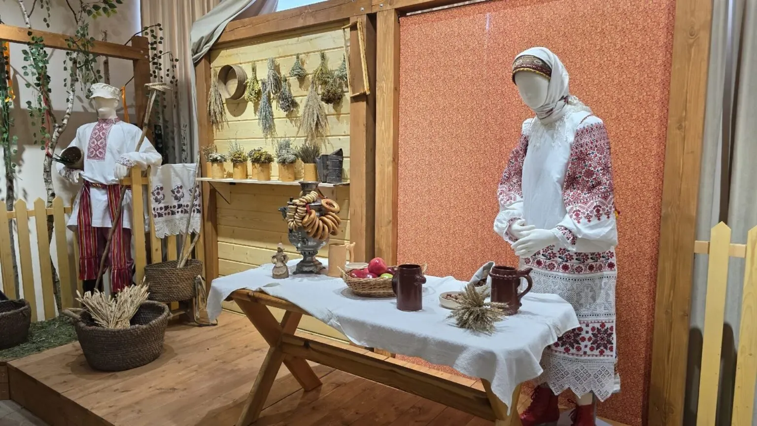Выставка «Лето Господне» — Выставки, Брянск